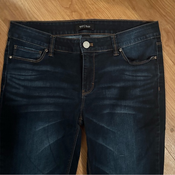 WHBM Skinny Leg Dark Jeans Sz 6R - Picture 2 of 5